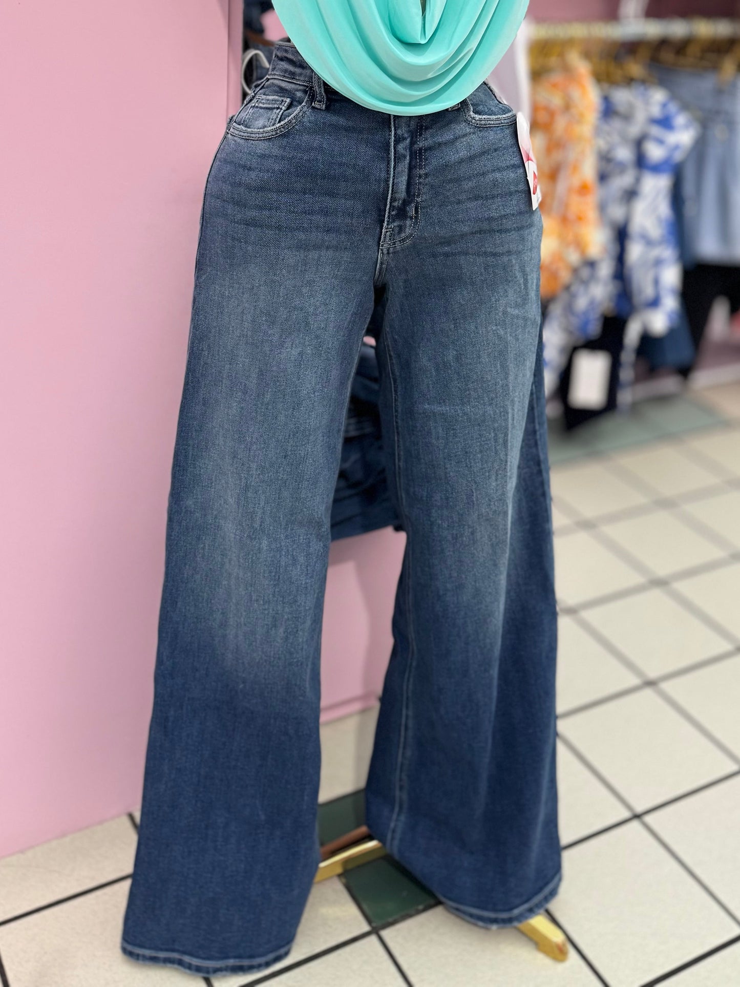 Wide Leg Stretch Jeans