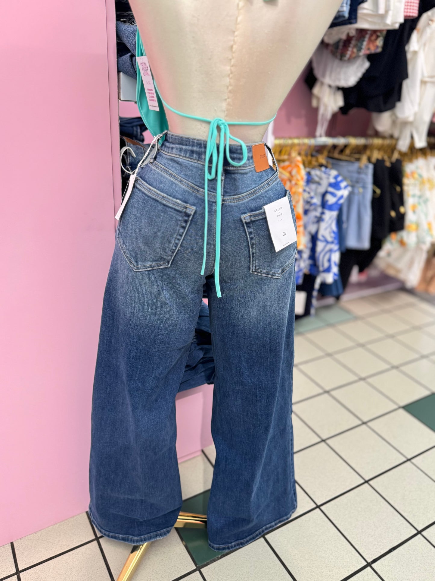 Wide Leg Stretch Jeans