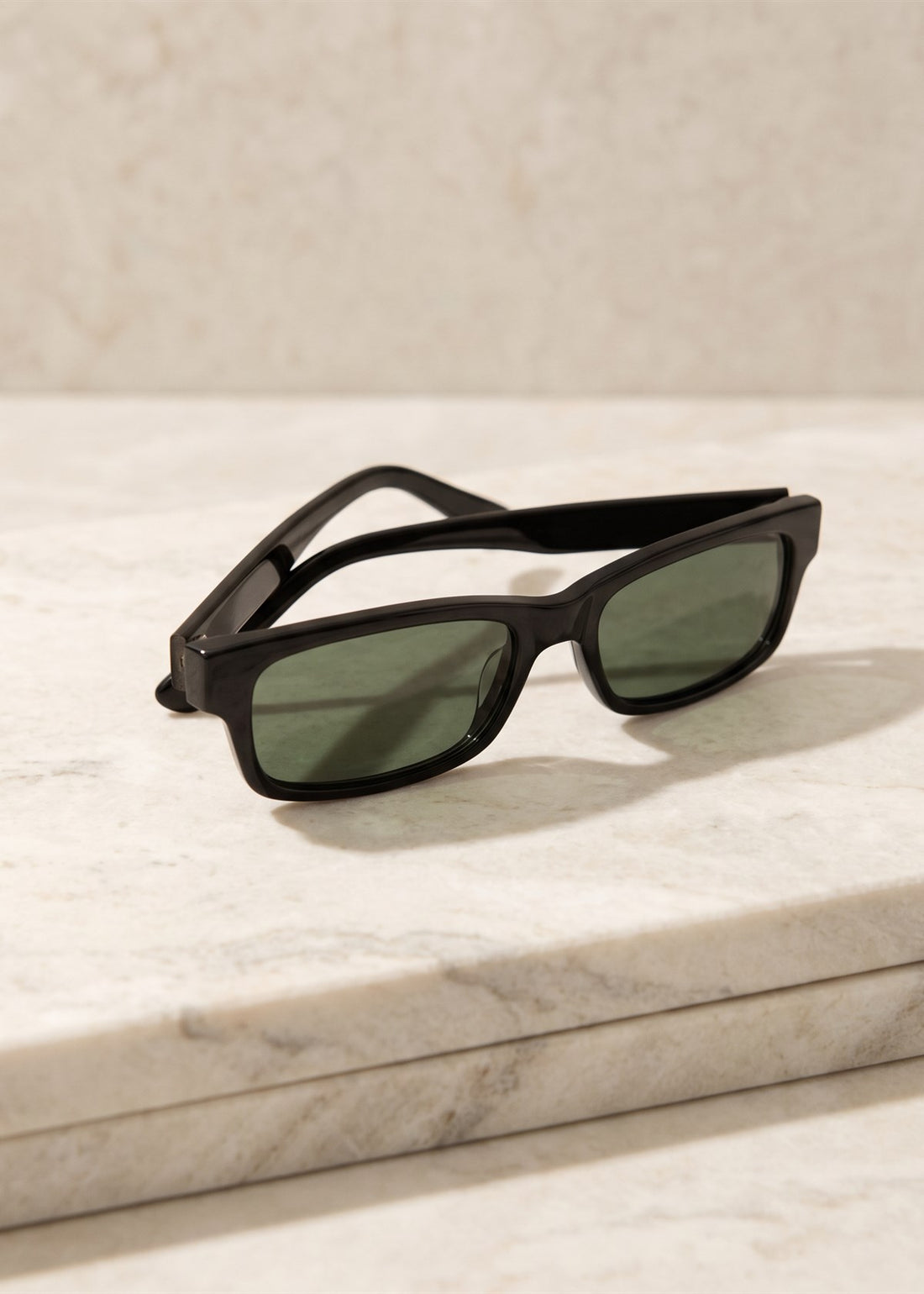 Noir Rectangle Sunglasses — photo 1